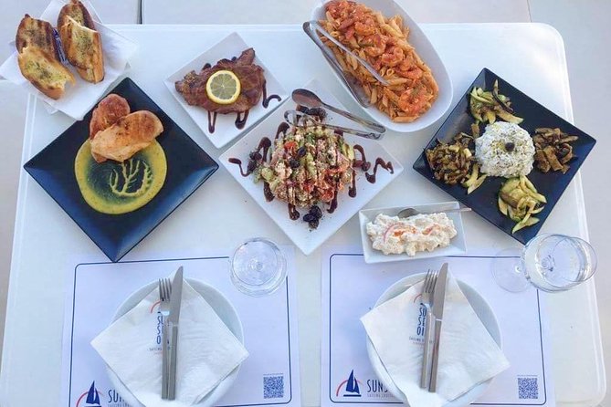 Santorini Luxury Catamaran Sunset Cruise with BBQ, Drink and Transfer - Getting to Ammoudi (and why the meeting point matters)