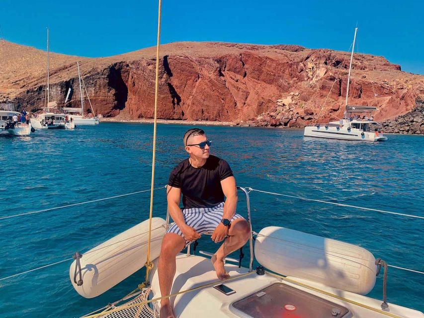 Santorini: Luxury Morning Cruise from Oia Town - The Greek meal onboard: what’s served and why it works here