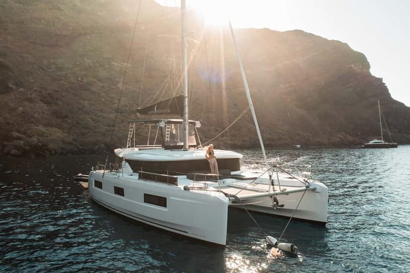 Santorini: Majestic Catamaran Cruise with Meal and Drinks - Why a 5-hour catamaran fits Santorini so well