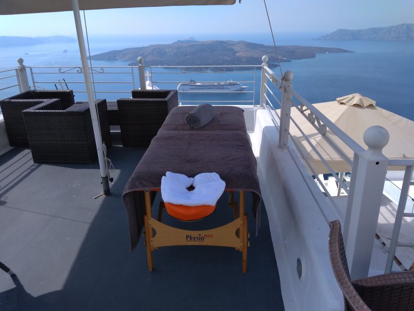 Santorini: Mobile Couples Massage at Your Private Villa - Two therapists, couples flow, and requesting your preferred gender