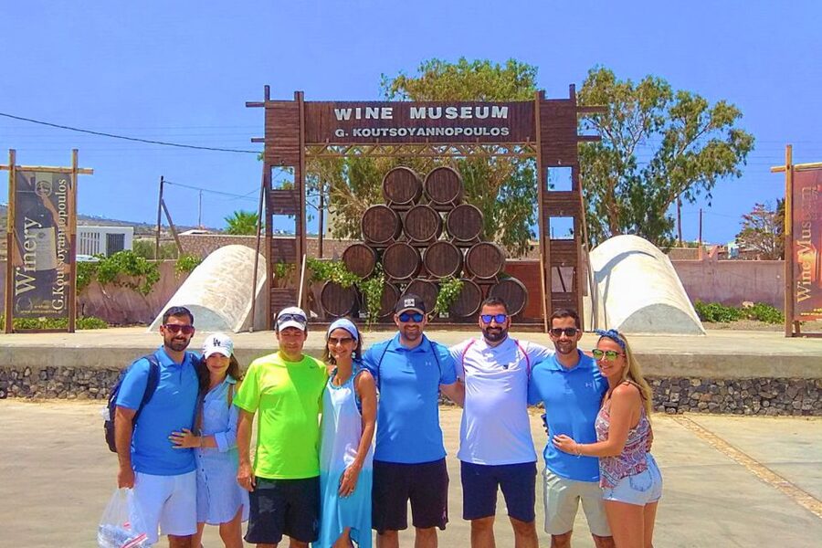 Santorini: Must-See Highlights Private Sightseeing Tour - Why this Santorini route fits first-timers