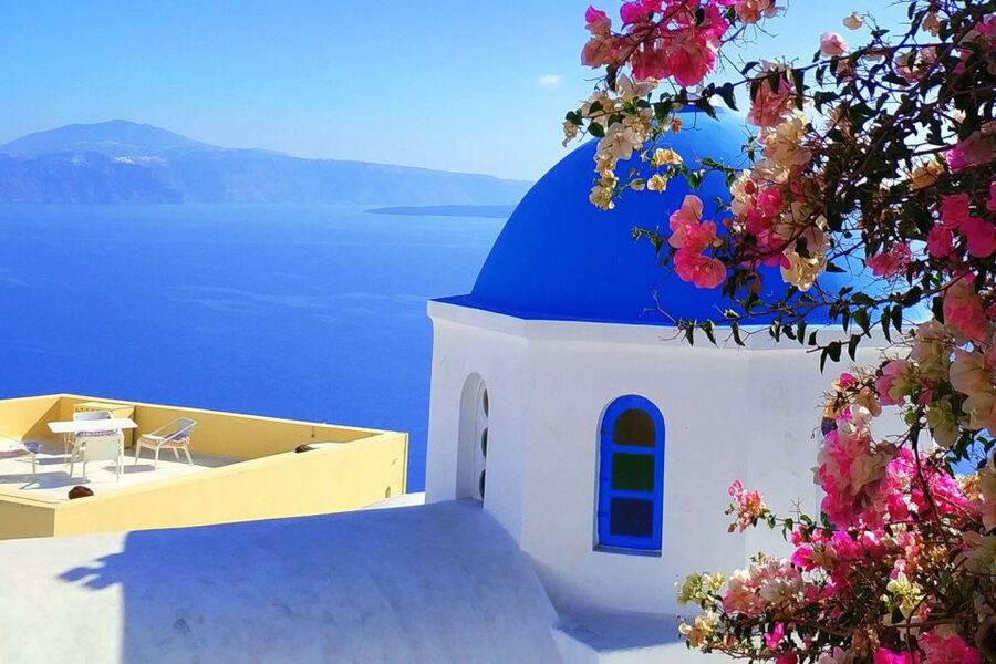 Santorini: Must-See Highlights Private Sightseeing Tour - Oia, Firostefani, and the photo corridor of blue domes and bells