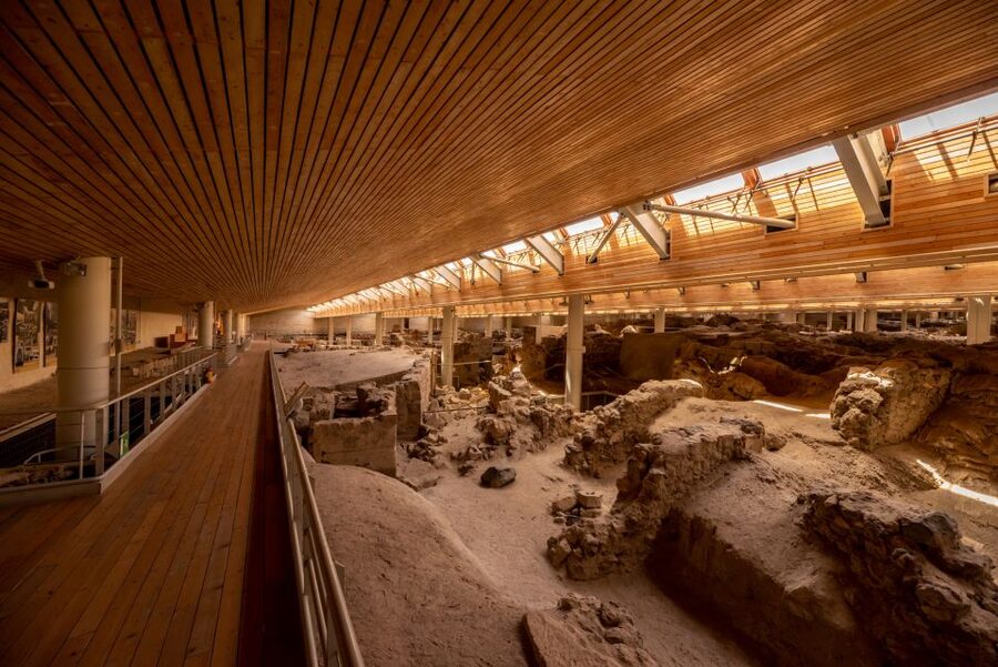 Santorini: Mythical Day Trip to Akrotiri with Volcano Cruise - Lost Atlantis Experience and the 9D eruption ride