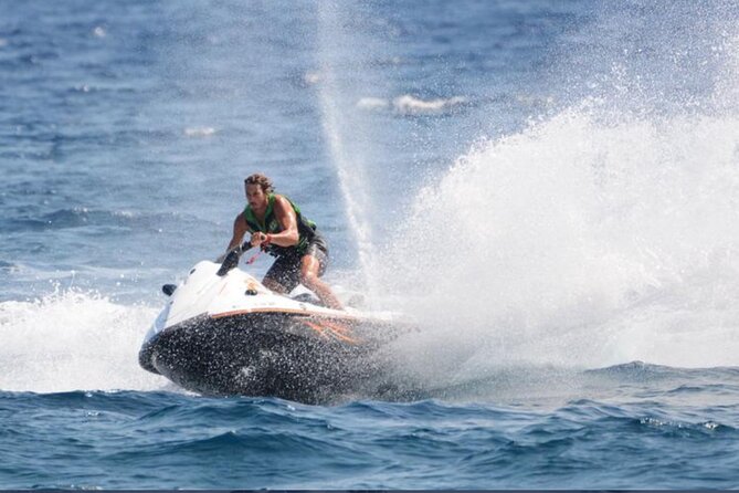 Santorini: Perivolos Beach Jet Ski Rental - What the instructor setup looks like, and what you actually do next
