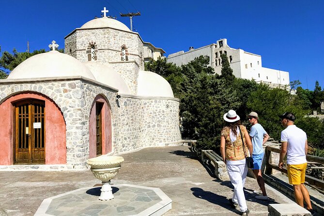 Santorini Personal Ground Transportation Concierge Services - What the ride feels like: air-conditioned transport plus small comforts