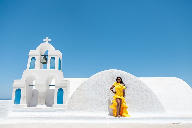 Santorini Photoshoot Oia - The Oia backdrops you’ll actually work with