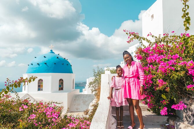 Santorini Photoshoot Oia - What you receive: 35 professionally edited photos