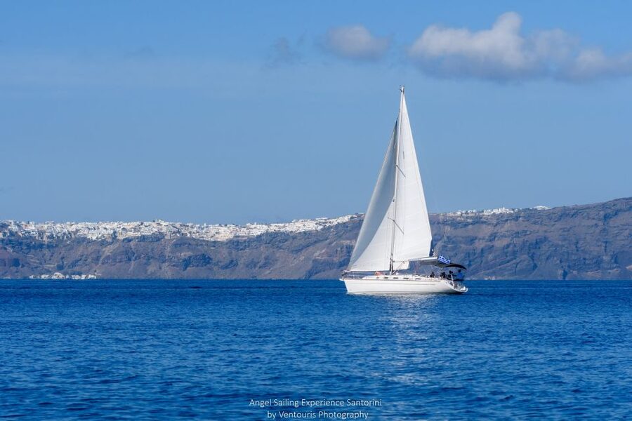 Santorini: Private 5-Hour Sunset Sailing Tour with Dinner - Key things to know before you go