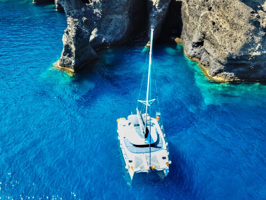 Santorini: Private All-In Catamaran Cruise, with Food|Drinks - The BBQ Lunch and Drinks: More Than a Boxed Meal