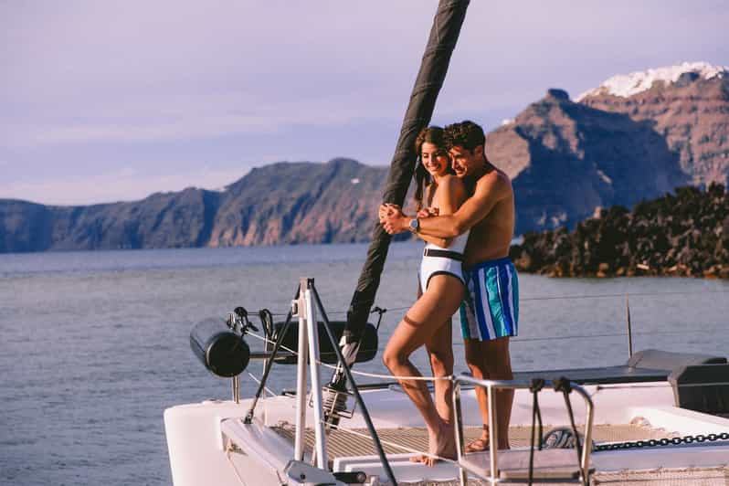 Santorini: Private Catamaran Tour with BBQ Meal and Drinks - 5 hours that fit Santorini without eating your whole day