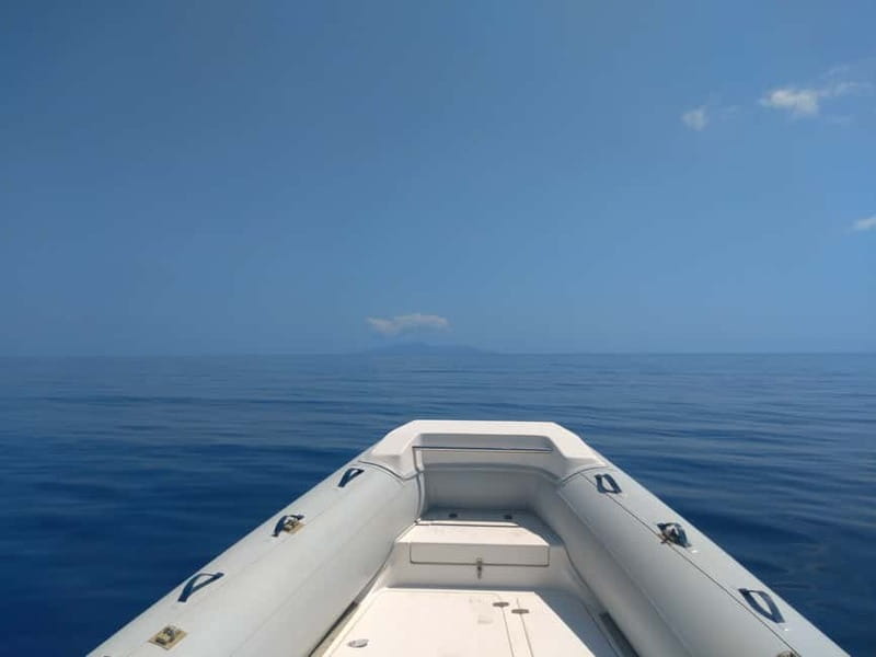 Santorini: Private Customizable Boat Tour - Key things that make this Santorini boat tour worth it