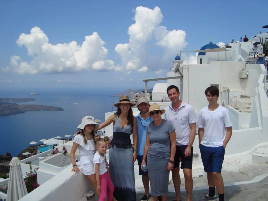 Santorini: Private Day Tour with Guide - Oia’s cliffside streets, plus a smart crowd strategy