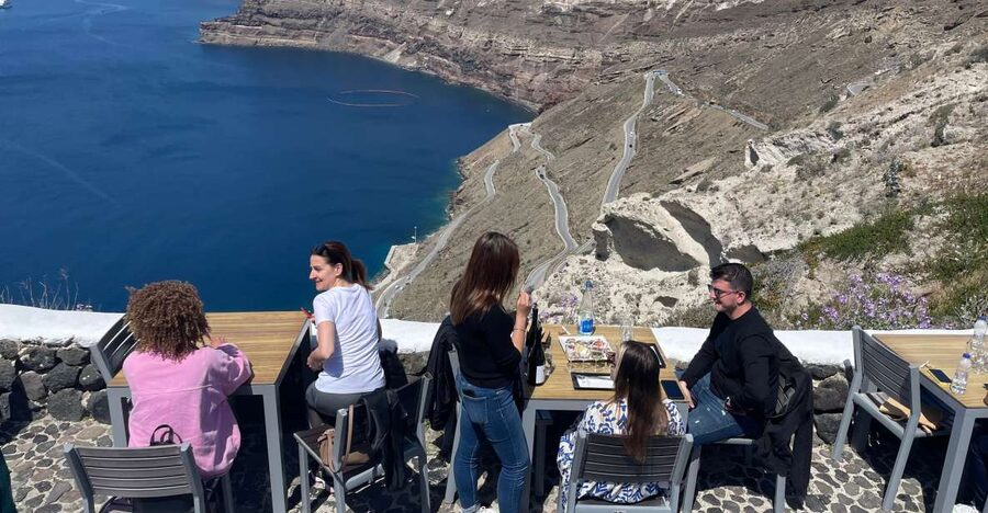 Santorini Private Daytime Wine Tour with Certified Sommelier - Pickup around Santorini: why it can feel simple, and when it won’t