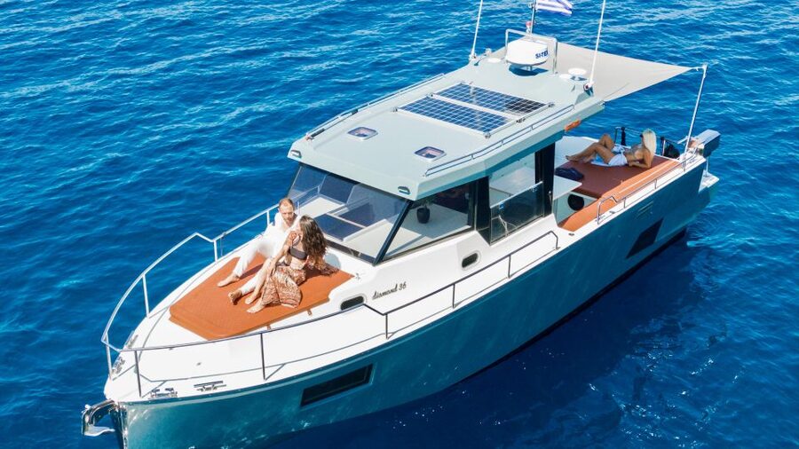 Santorini: Private Diamond 36 Motor Yacht Caldera Cruise - Key highlights to know before you go