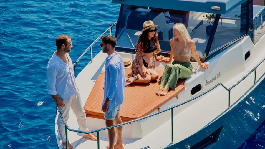 Santorini: Private Diamond 36 Motor Yacht Caldera Cruise - Price and value for a half-day private yacht