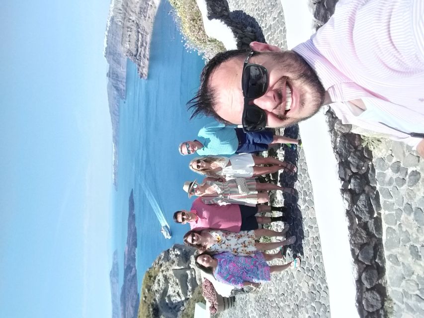 Santorini: Private Exclusive Tour with a Local Guide - Oia: photo time, winding streets, and a smarter sunset plan