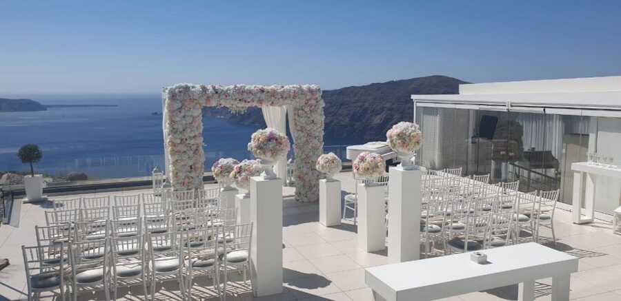 Santorini: Private Exclusive Tour with a Local Guide - Profitis Ilias Monastery and Pyrgos Castelli for the non postcard Santorini