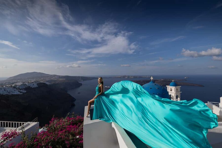 Santorini: Private Flying Dress Photoshoot at Iconic Spots - Dress selection: how the catalog, size, and wind effect work together