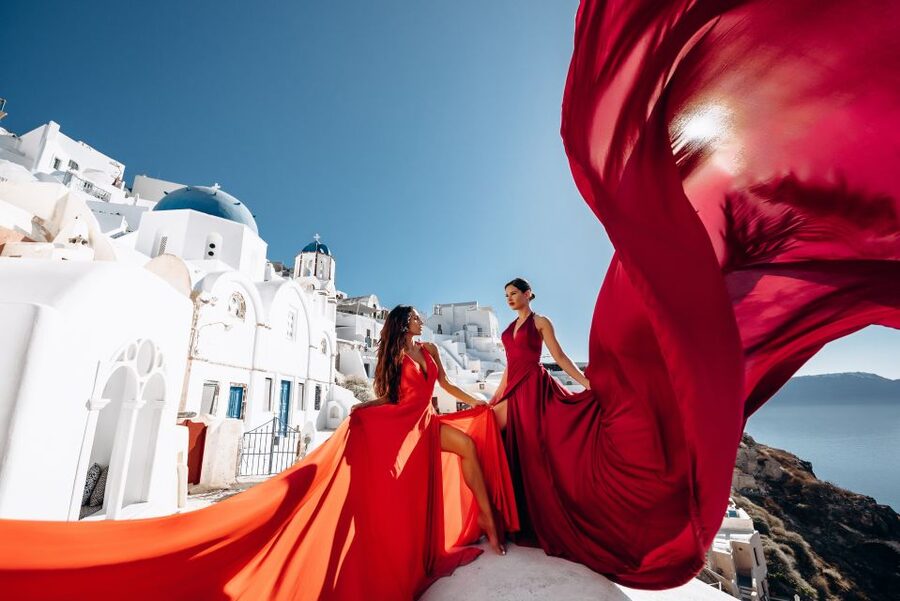 Santorini: Private Flying Dress Photoshoot Experience - Why a flying dress photoshoot works so well in Santorini