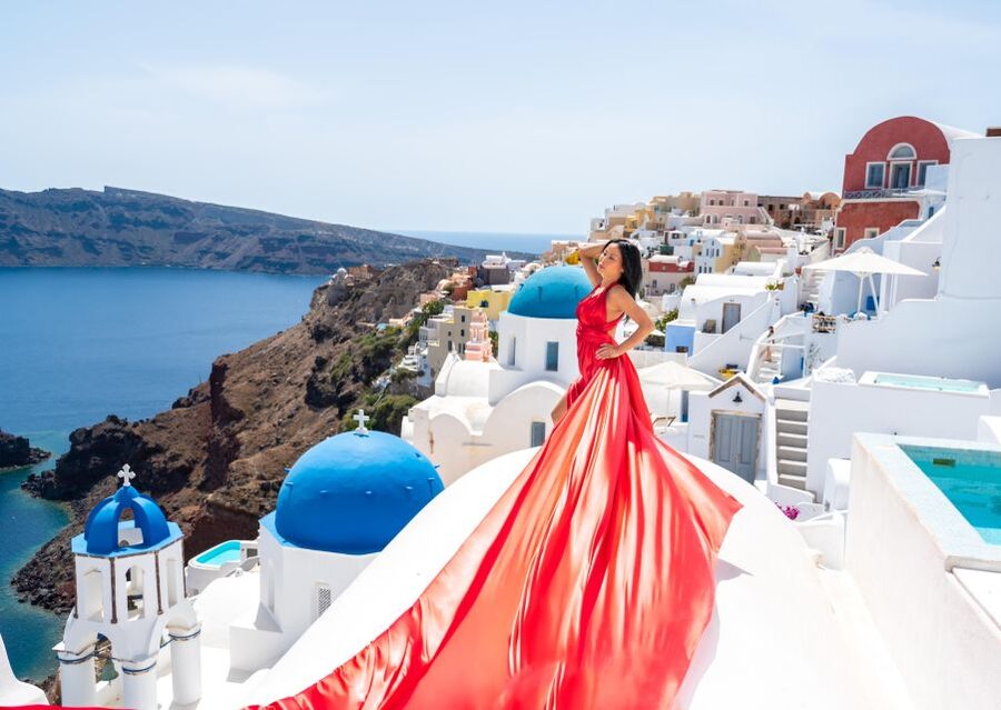 Santorini: Private Flying Dress Photoshoot with Pickup - Value and price: what $577 really buys you for two