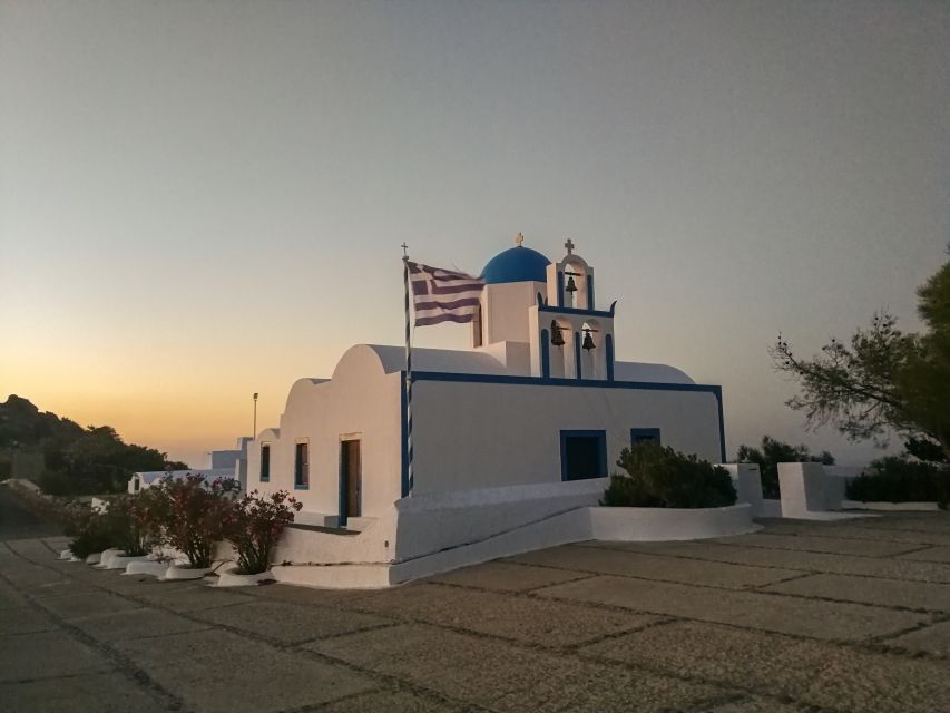 Santorini: Private Full Day Sunset Tour with Dinner - Who should book this tour, and who might not