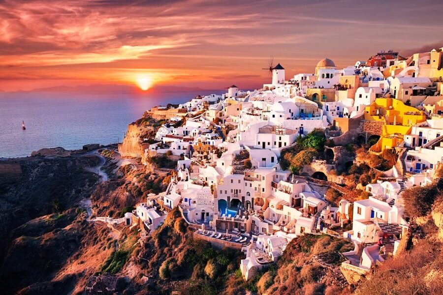 Santorini: Private Guided Tour with Sunset View - South-side volcanic beaches: red sand, Black Sand, and Vlychada’s look
