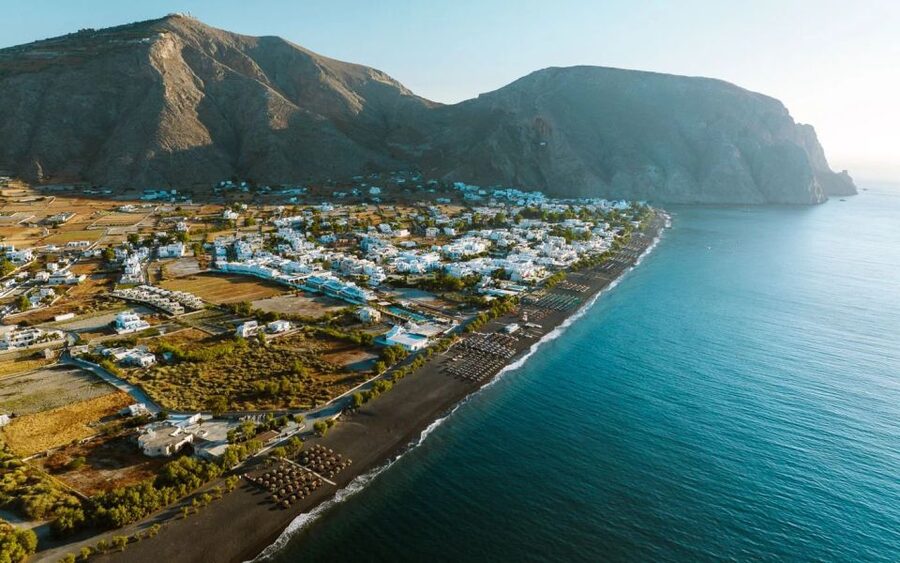 Santorini: Private Guided Tour with Sunset View - Pickup, then straight to the blue domes of Fira