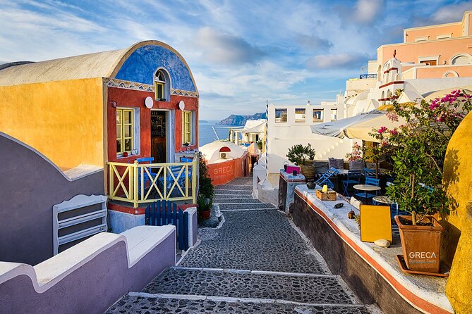 Santorini Private Half-Day Sightseeing Tour - Red Beach and Perissa: volcanic color and beach breaks