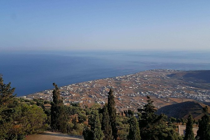 Santorini Private Instagram Tour - The private van advantage, Wi-Fi included