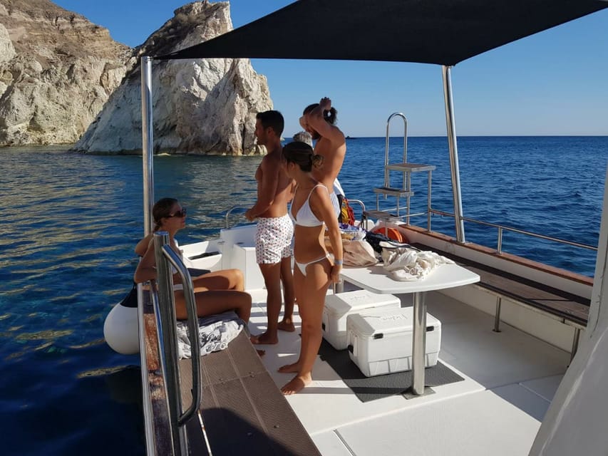 Santorini: Private Motorboat Cruise and Volcano Hike - Why this private Santorini Caldera cruise feels worth the money