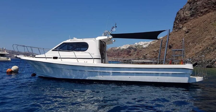 Santorini: Private Motorboat Cruise and Volcano Hike - Price and extras, and how to judge value for your group