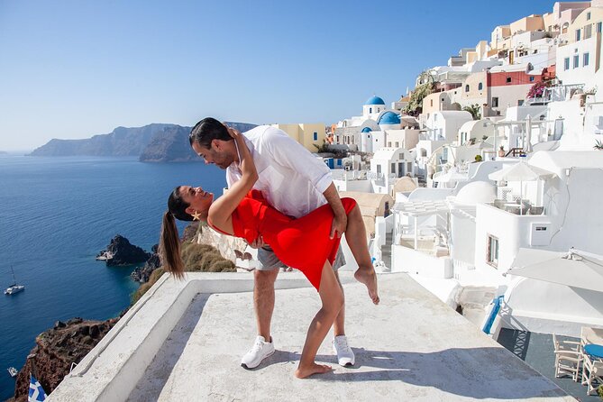 Santorini Private One Hour Photoshoot - Key Points at a Glance