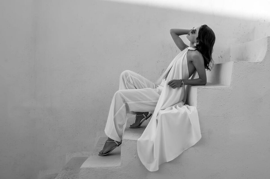 Santorini: Private Photo Shoot with a Professional … - What to bring so the hour feels easy