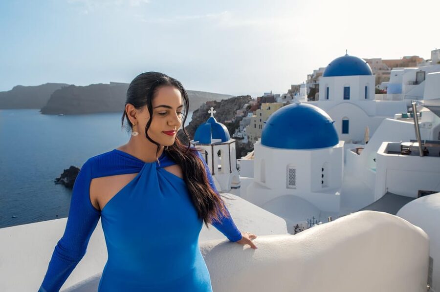 Santorini: Private Photo Shoot with a Professional … - From shoot to Dropbox, what sharing looks like