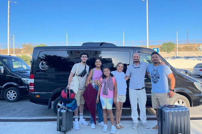 Santorini Private Roundtrip Transfer from/to Airport,Port & Hotel - Two things that make this transfer worth booking