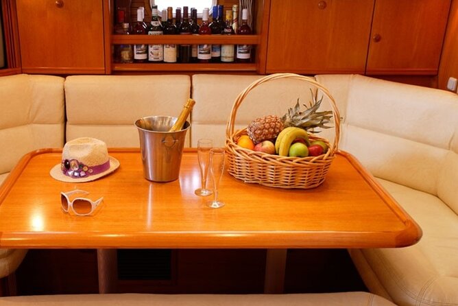 Santorini: Private Sailing Yacht Cruise with Meal and Drinks - Snorkeling equipment included, and how to plan your swim time