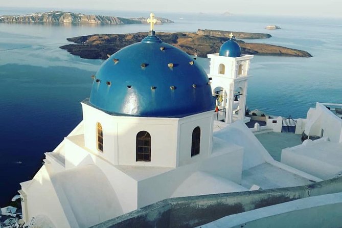 Santorini Private sightseeing land tours - Megalochori’s maze streets, then Red Beach’s volcanic color