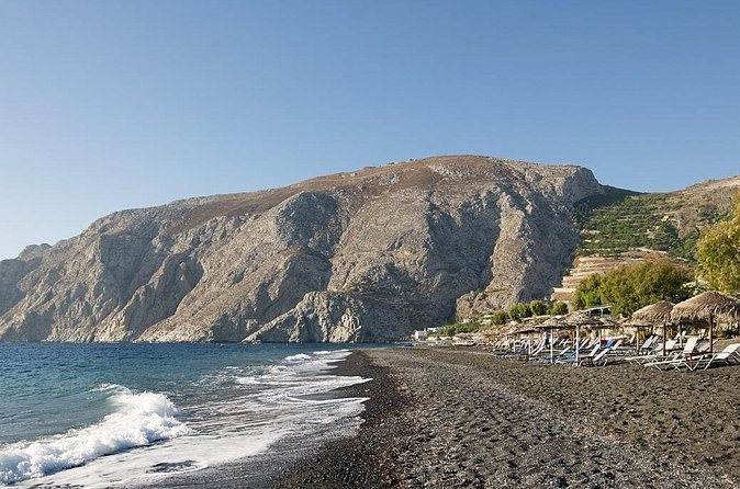 Santorini: Private Sightseeing Tour - Megalochori’s alleys: the calmer side of Santorini