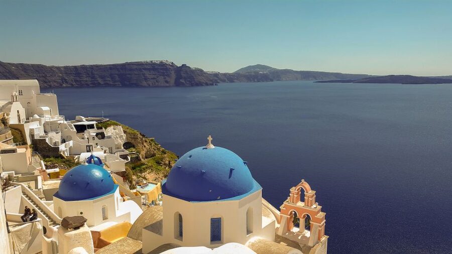 Santorini: Private Sunrise Tour with Breakfast and Oia Visit - Getting Around in 4 Hours Without Feeling Like You Were Rushed