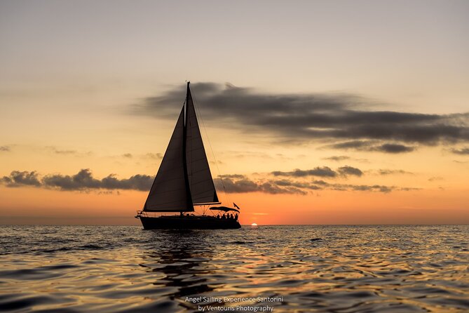 Santorini Private Sunset Sailing Tour with Dinner, Drinks &Transfer included - The comfort factor: what a private yacht changes