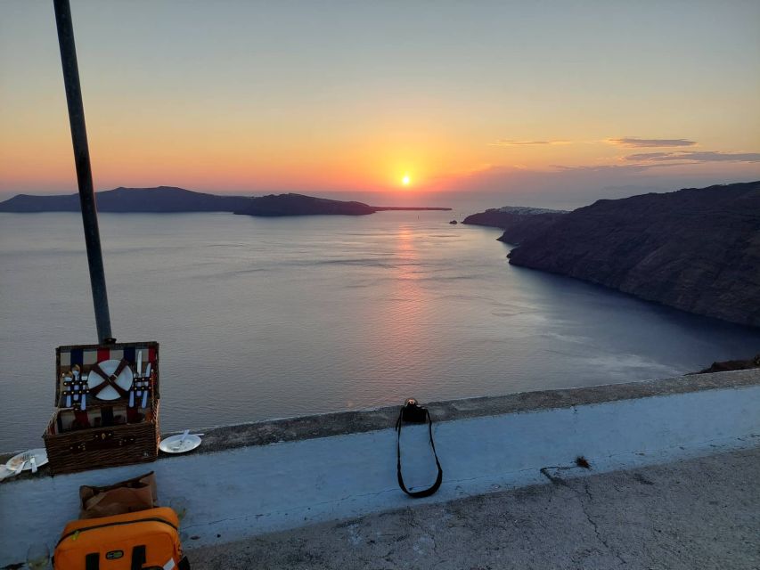 Santorini: Private Sunset Tour with Picnic & Transfer - From Thera pickup to the first high viewpoint