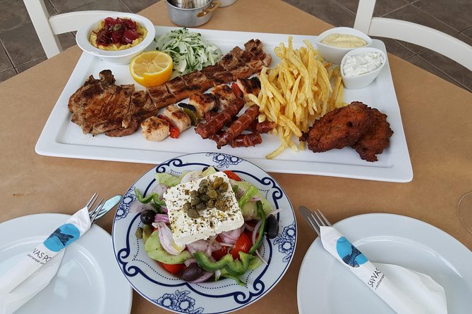 Santorini Private Tour With Food Experience - Mama Thira Tavern in Firostefani: A Short Stop With a Big Payoff