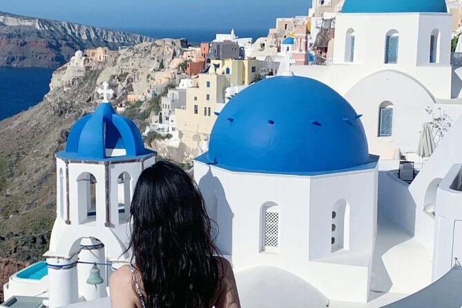 Santorini Private Tour with Sunset Wine Tasting at Santo Wines - Oia village: your hour to chase the blue domes and white cliffs