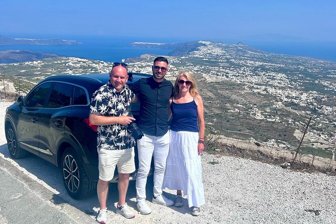 Santorini Private Transfer Service From or To Airport - What the Drive Feels Like, Plus the Local Tips You Actually Want