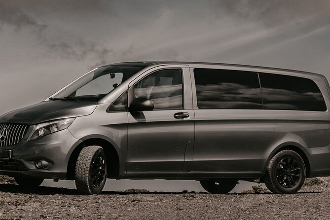 Santorini, Private Transfer with Luxury Airconditioned Vehicle - From Stathmos Leoforion in Fira to Your Chosen Drop-Off