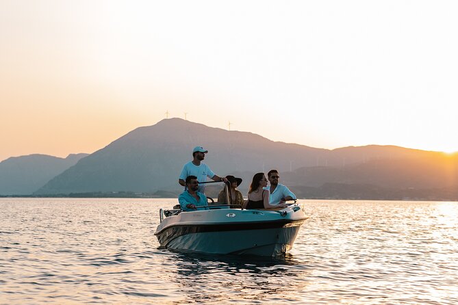 Santorini Rent a Boat - License free private cruise - What you can expect from the water time (and why it feels different)
