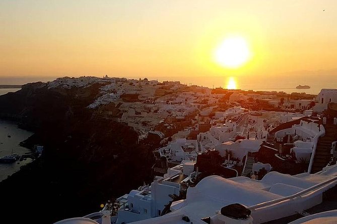Santorini Round Tour - Key moments I’d plan around