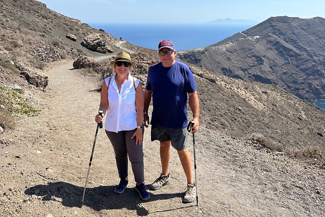 Santorini's Famous Fira to Oia Hike: A Private tour Adventure - Oia arrival: picture-perfect streets, galleries, and Ammoudi Bay