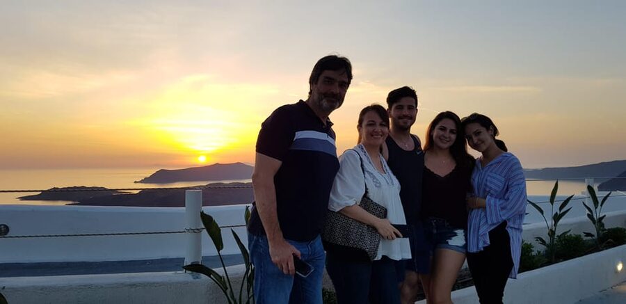 Santorini: Sightseeing Island Tour (Private) - Who should book this Santorini private island tour