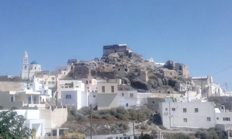 Santorini: Small-Group Highlights Tour of Venetian Castles - Pacing, comfort, and who should book this